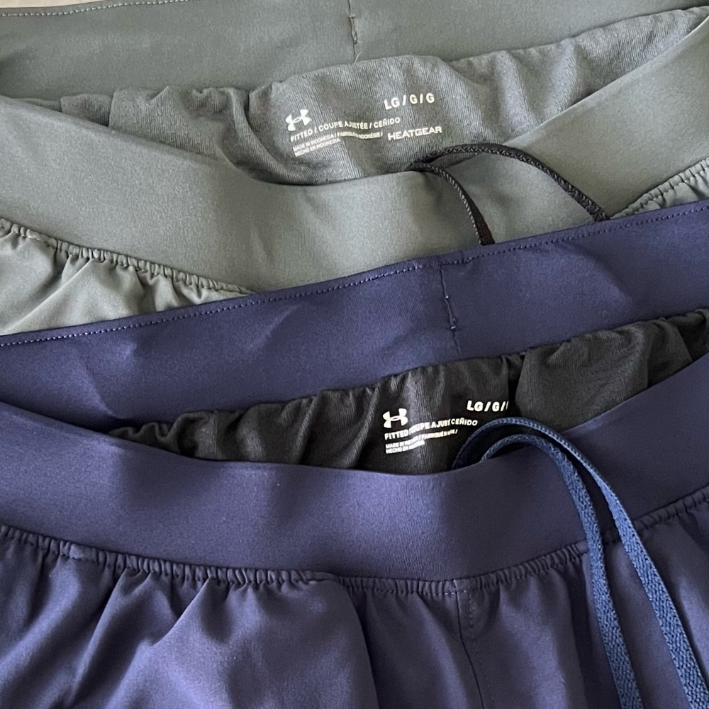 Men’s Under Armor Gym shorts Like New! Shorts have been washed but never worn.
